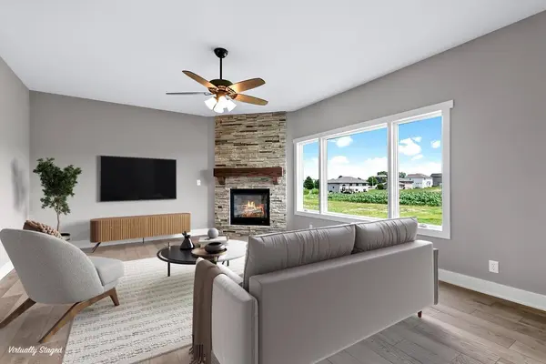 10131 Springlake RD, St. John, IN 46373