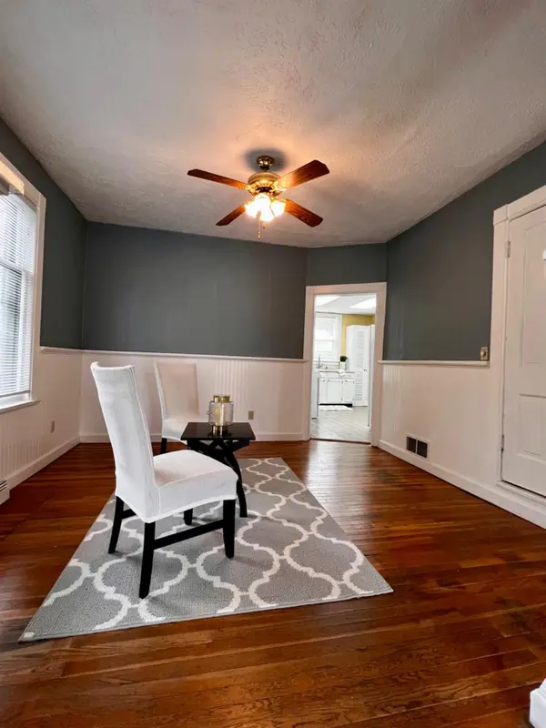 406 E Jefferson AVE, La Porte, IN 46350