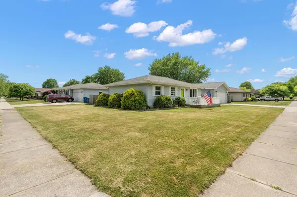 802 Aspen ST, Hebron, IN 46341
