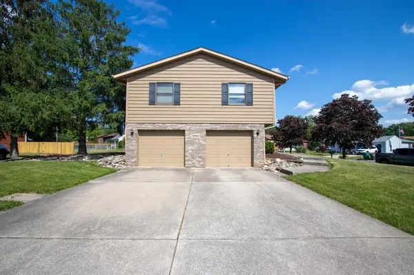 3702 Cottonwood LN, Valparaiso, IN 46385