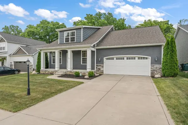 4106 Crown DR, Valparaiso, IN 46383