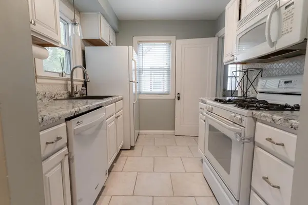 642 N West ST, Crown Point, IN 46307