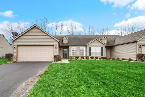 876 Rockwell LN, Dyer, IN 46311