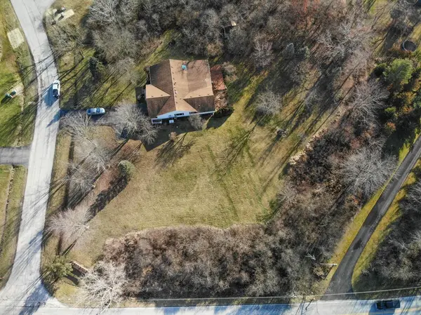 16122 Lakewood ST, Lowell, IN 46356