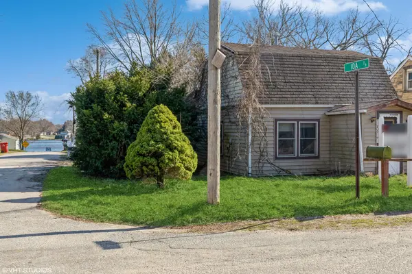 1511 N Longshore Drive, Walkerton, IN 46574
