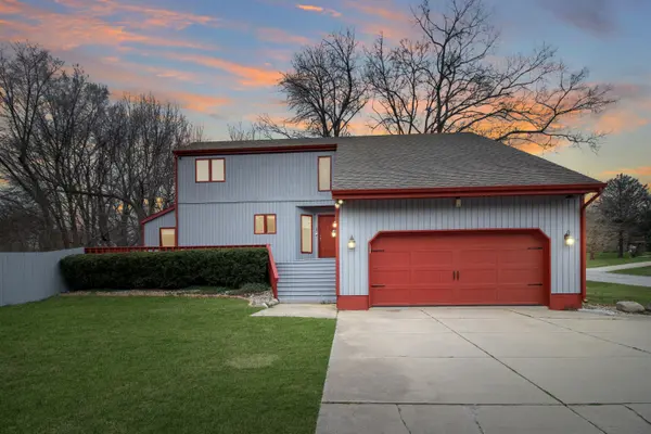 1312 N Cortland LN, La Porte, IN 46350
