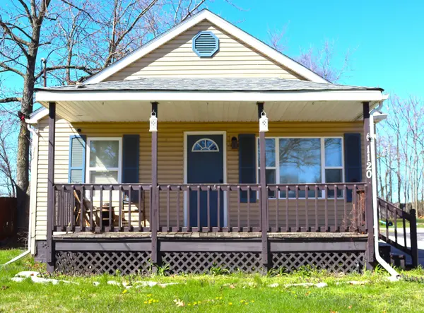 1120 E 39th Place,  Griffith,  IN 46319