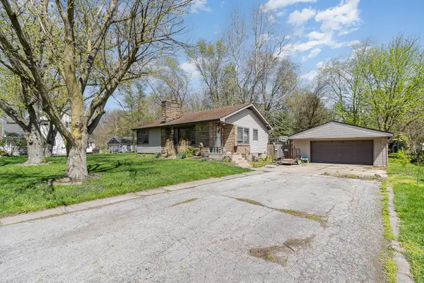 1749 Tower ST, Chesterton, IN 46304