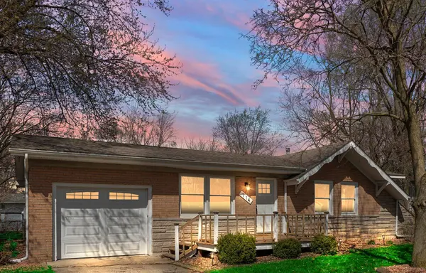 714 Sunset DR, Kouts, IN 46347