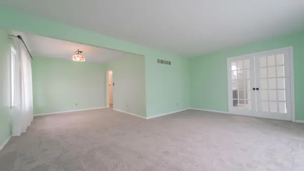 2940 41st Street, Highland, IN 46322