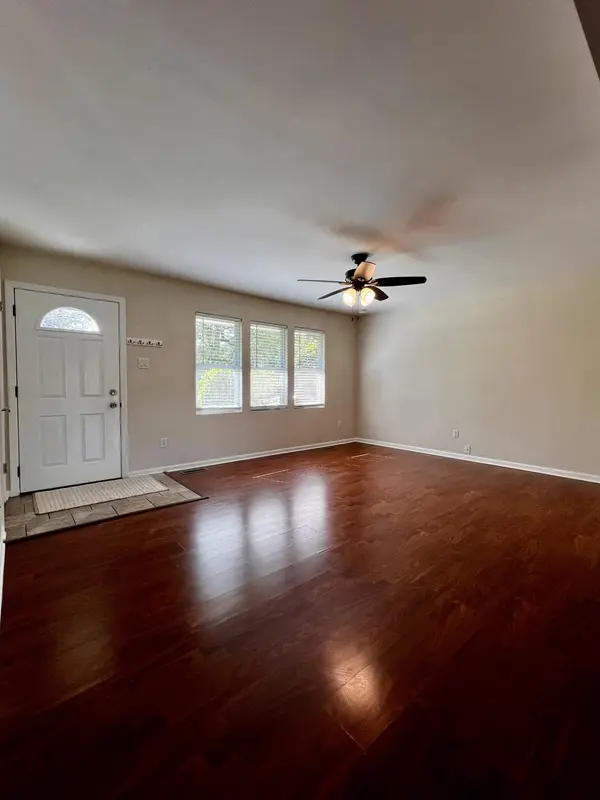 785 Governor RD, Valparaiso, IN 46385