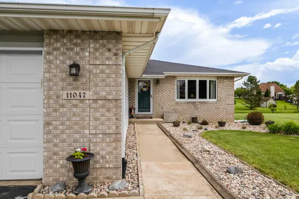 11047 Marion PL, Crown Point, IN 46307