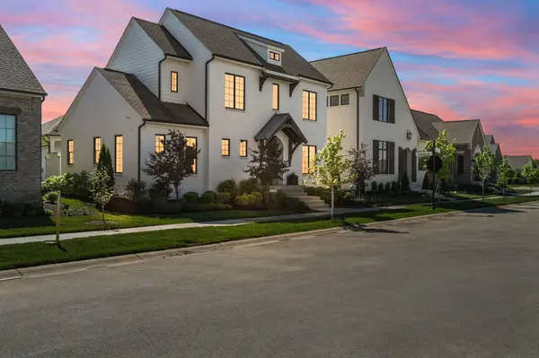 15675 Adagio Way, Westfield, IN 46074