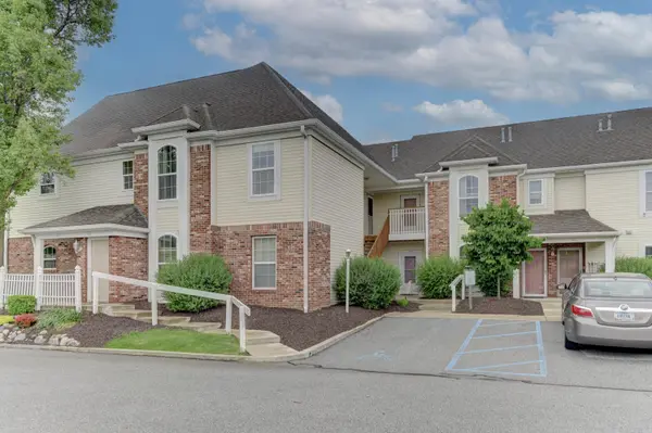 870 Edgewood Glen DR, Valparaiso, IN 46385