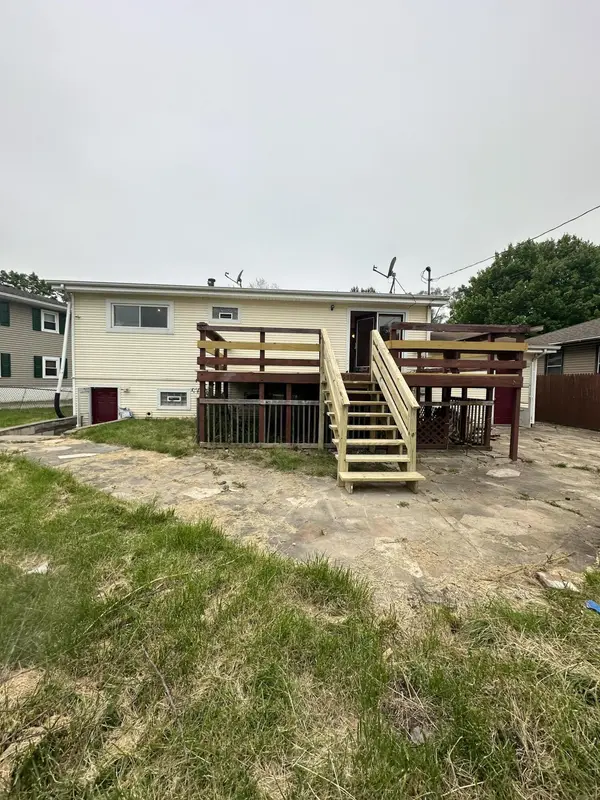 1637 Minnesota ST, Hobart, IN 46342