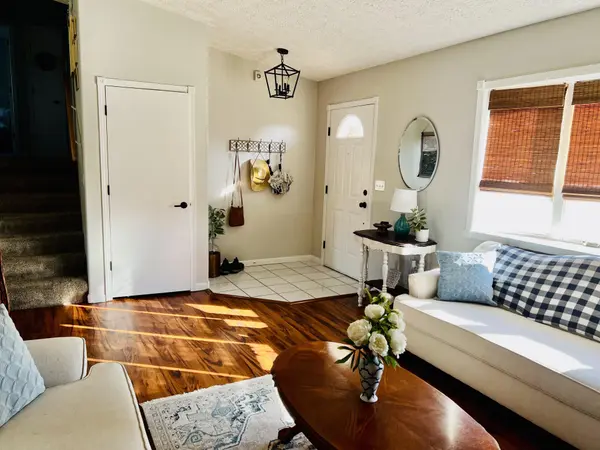 7218 Kestrel Street, Hobart, IN 46342