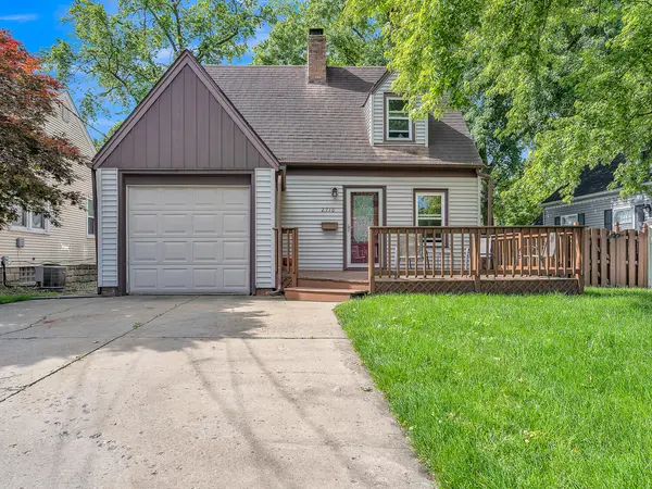 2710 Clough AVE, Highland, IN 46322