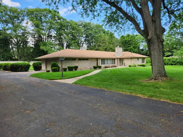 15 Greenacres ST,  La Porte,  IN 46350