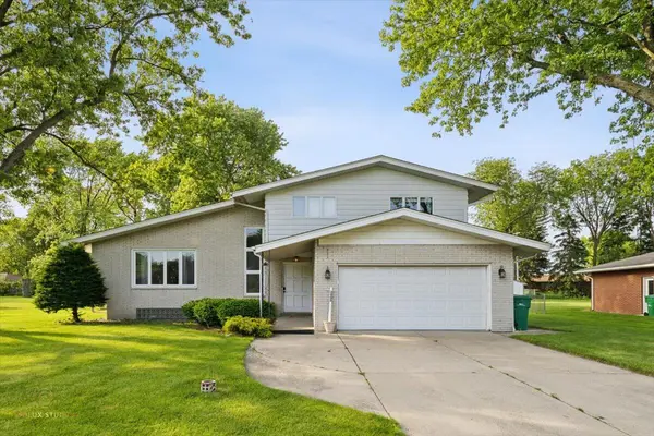 2600 W 57th PL, Merrillville, IN 46410