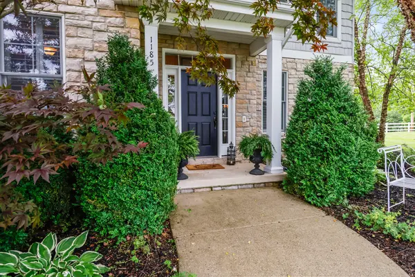 1185 Mary Ellen CT, Crown Point, IN 46307