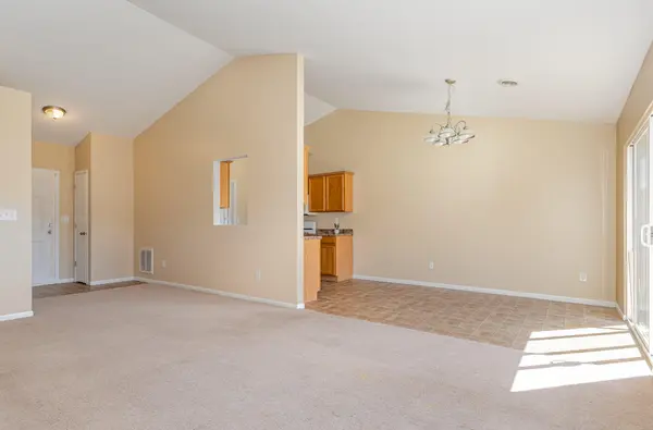 370 S Boo RD, Burns Harbor, IN 46304