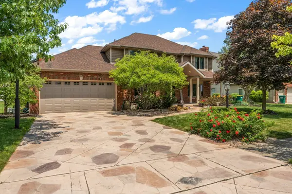327 Salisbury DR, Munster, IN 46321