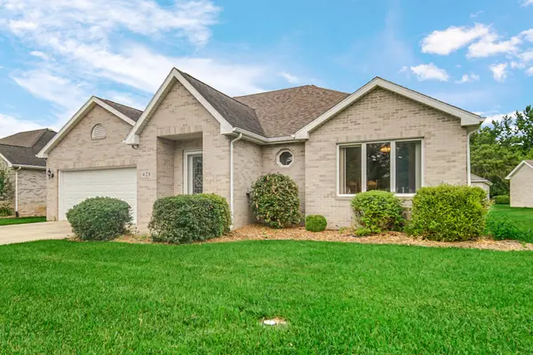 428 11th CIR, Demotte, IN 46310
