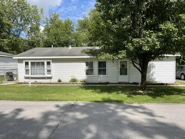 15315 Clinton PL, Crown Point, IN 46307