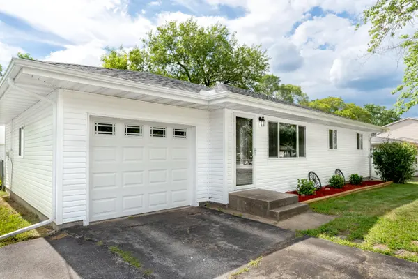 2170 Rush PL, Lake Station, IN 46405