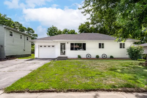 2170 Rush PL, Lake Station, IN 46405
