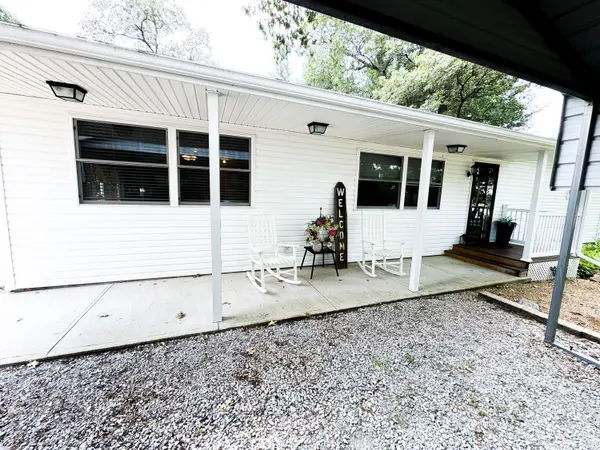 545 E Hickory LN, Winamac, IN 46996
