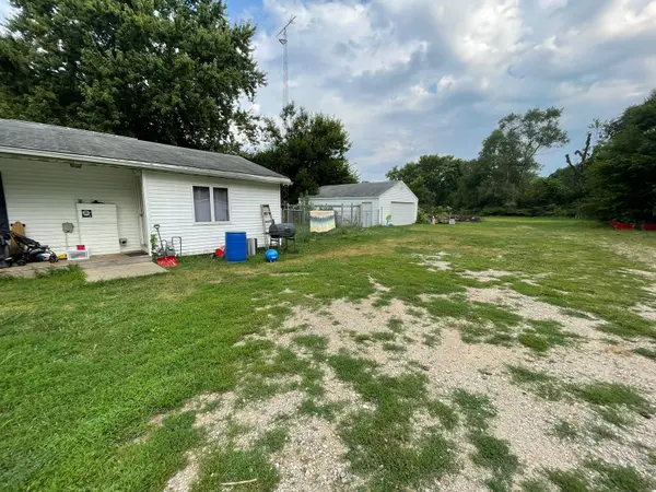 10083 Glenwood Avenue, Osceola, IN 46561