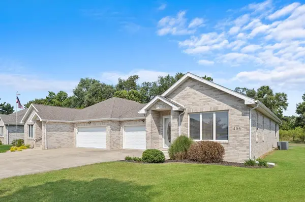 406 9th CIR, Demotte, IN 46310