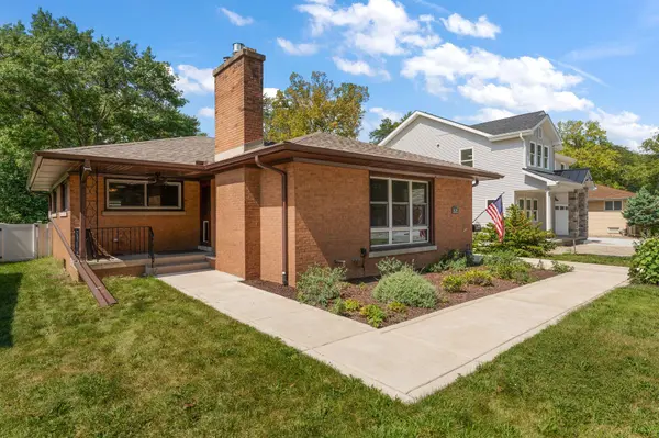 8120 Greenwood AVE, Munster, IN 46321