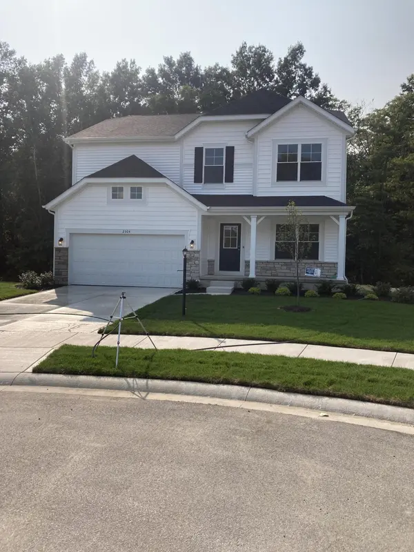 2304 Dunewood ST, Portage, IN 46368