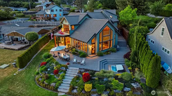 8014 Warren DR NW, Gig Harbor, WA 98335
