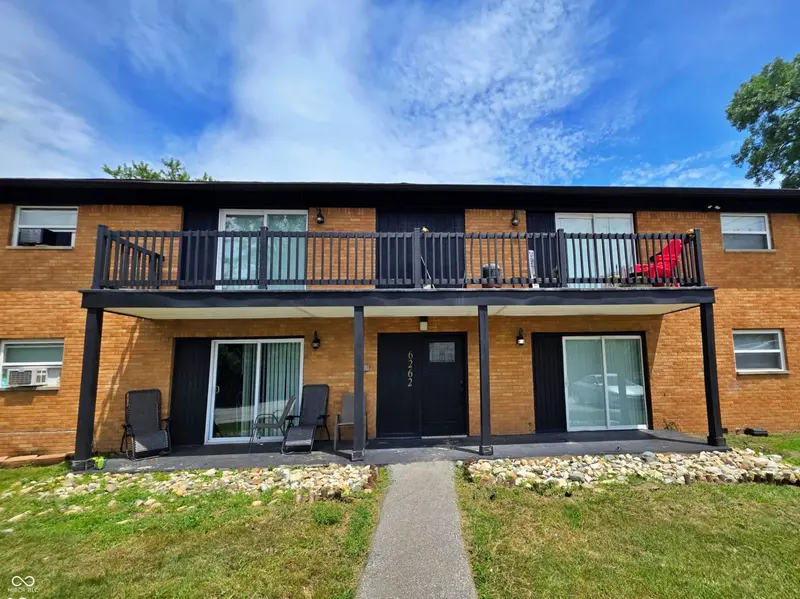 6262 Eastridge DR #100, Indianapolis, IN 46219