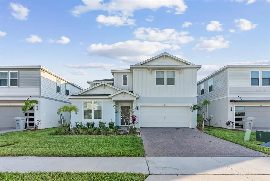 16208 SAINT MARTIN ST, Clermont, FL 34714