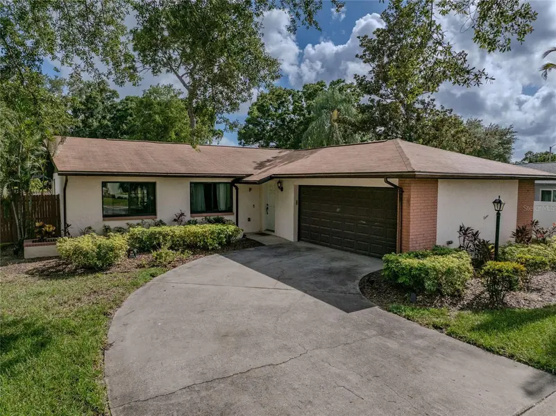 6960 PINECREST LN N, Pinellas Park, FL 33781