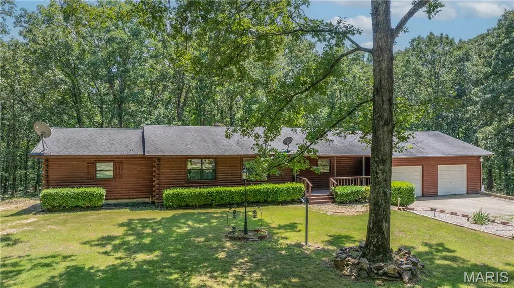 211 Whispering Hills LN, Wappapello, MO 63966