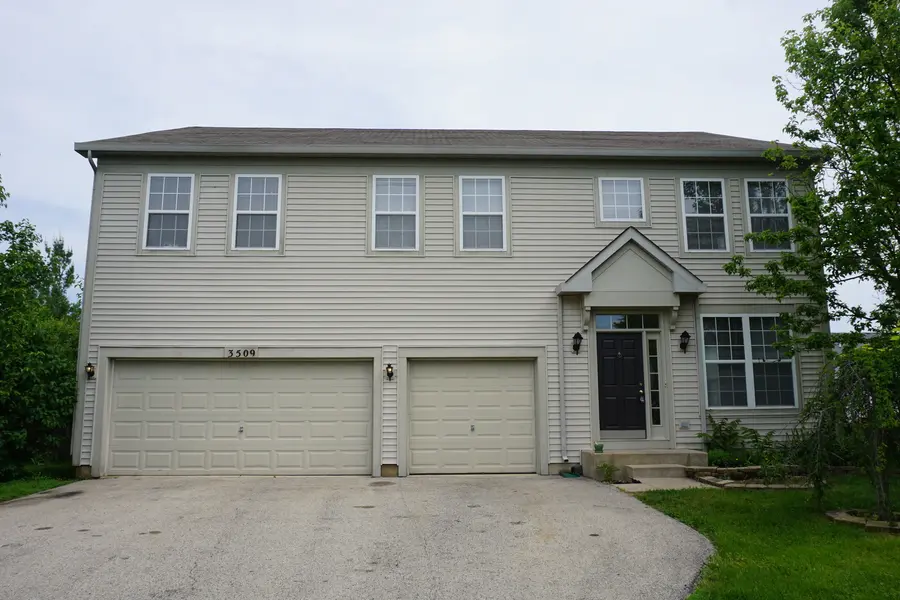 3509 Bailey ST, Plano, IL 60545