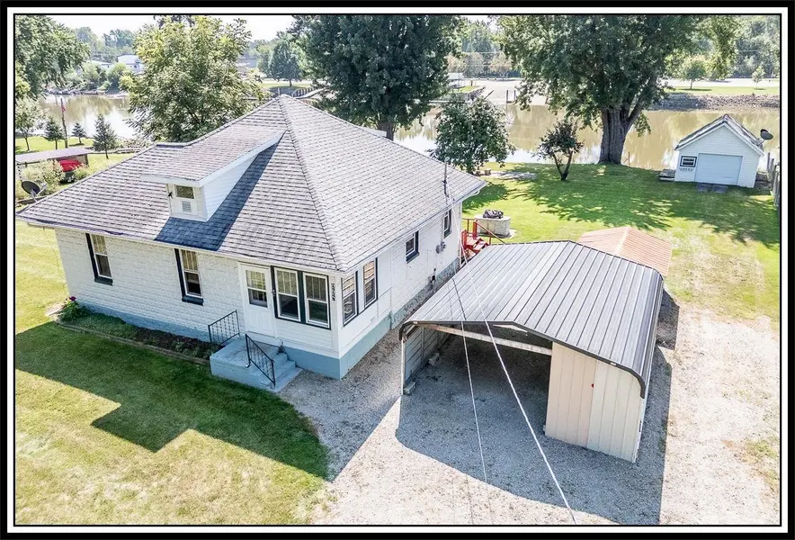 1414 W NORTH WATER ST, New London, WI 54961-1006
