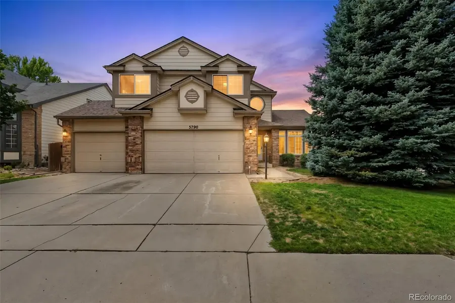 5790 S Danube CIR, Aurora, CO 80015