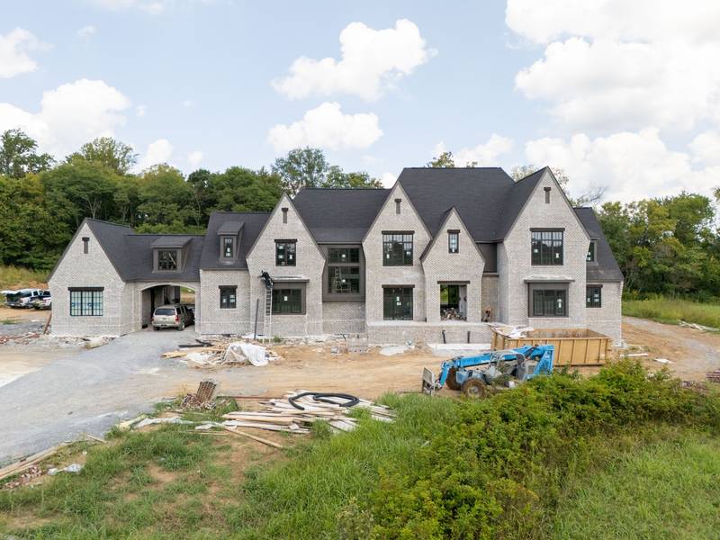 7019 Belcastle Ln, College Grove, TN 37046