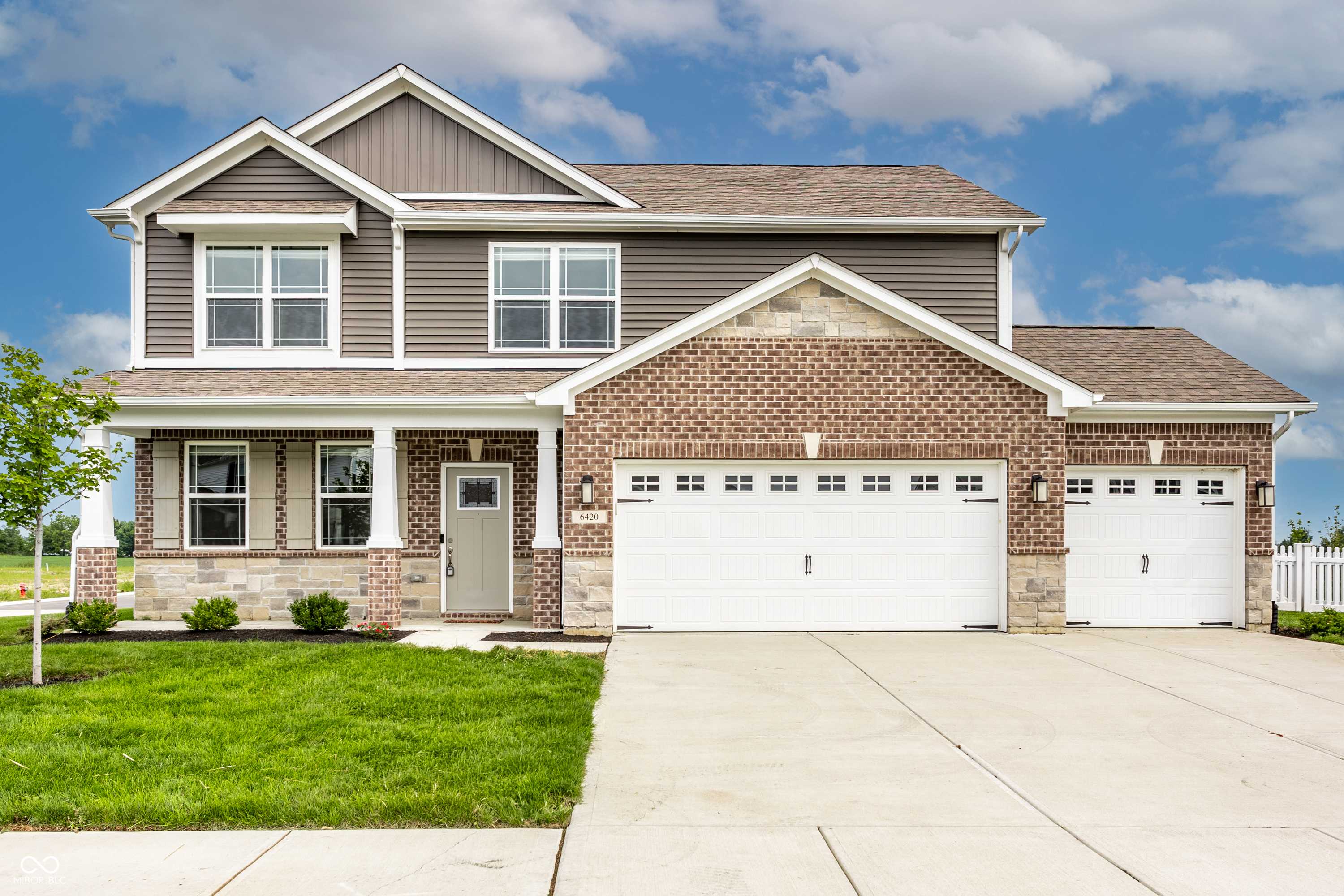 6420 Flag Stop DR, Whitestown, IN 46075