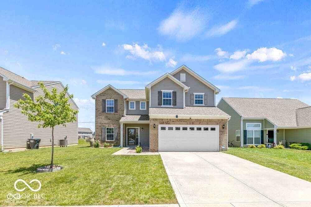 2581 Shadowbrook TRCE, Greenwood, IN 46143