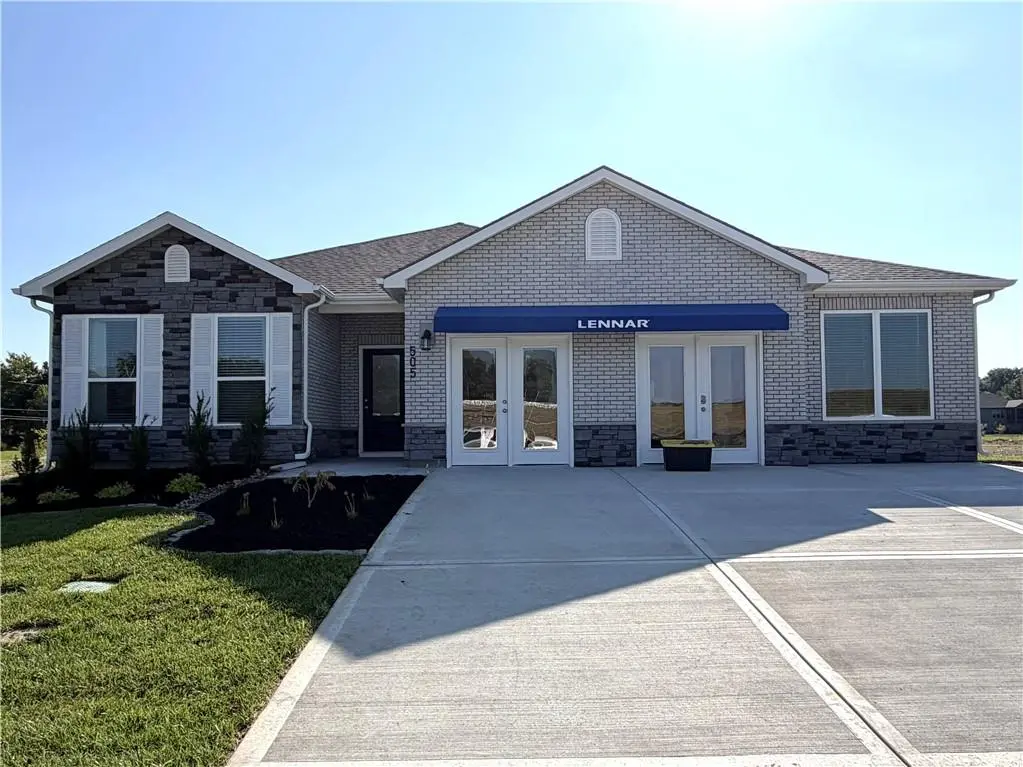 505 SW Edgewood Meadows DR, Oak Grove, MO 64075