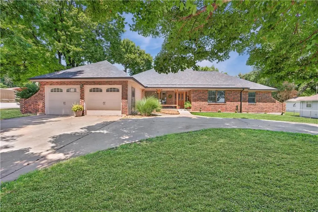 101 E BUFORD ST, Wellington, MO 64097