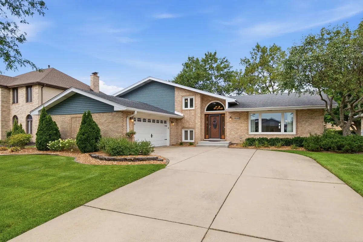 19646 Swanberg LN, Mokena, IL 60448