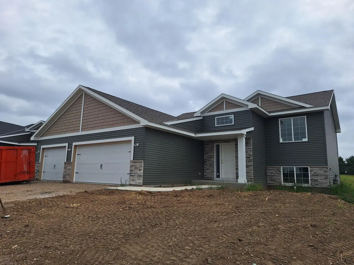 581 Sienna Drive, Watertown, MN 55388